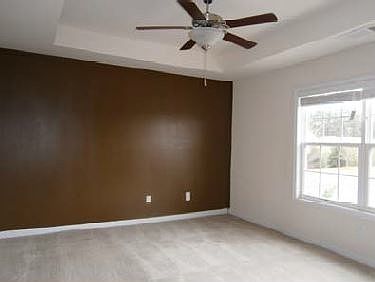 5th image of 4571 Rainier Way NW