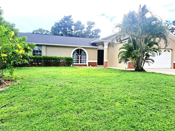 18213 Apple Rd, Fort Myers, FL 33967