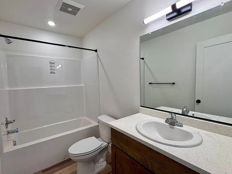 Brand New, Beautiful Townhomes! 2 & 3 Bedrm Units Available — Photo 51