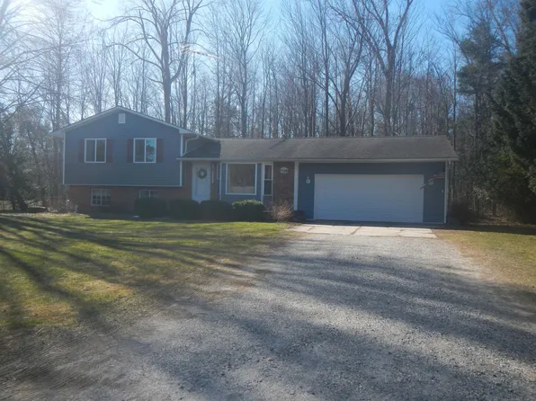 7190 Winford Ln, Carsonville, MI 48419