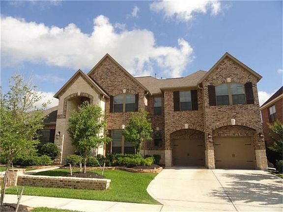 2nd image of 18818 Cove Vista Ln