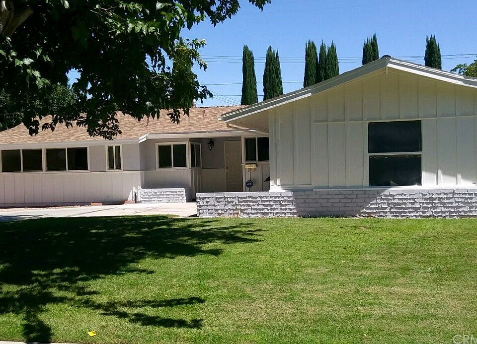 1st image of 44304 Palm Vista Ave