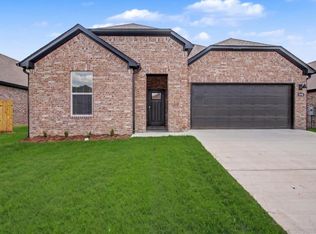 105 Molly Ln, Maumelle, AR 72113