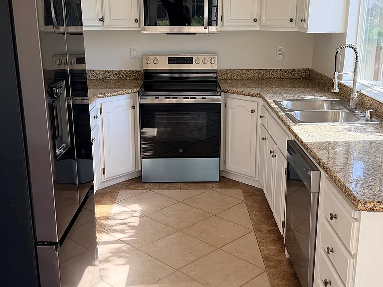 7339 Van Maren Ln — Photo 6