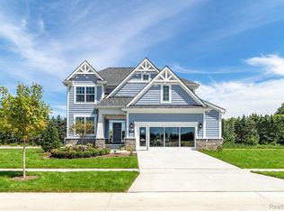 1921 Emerald Ln, Wixom, MI 48393