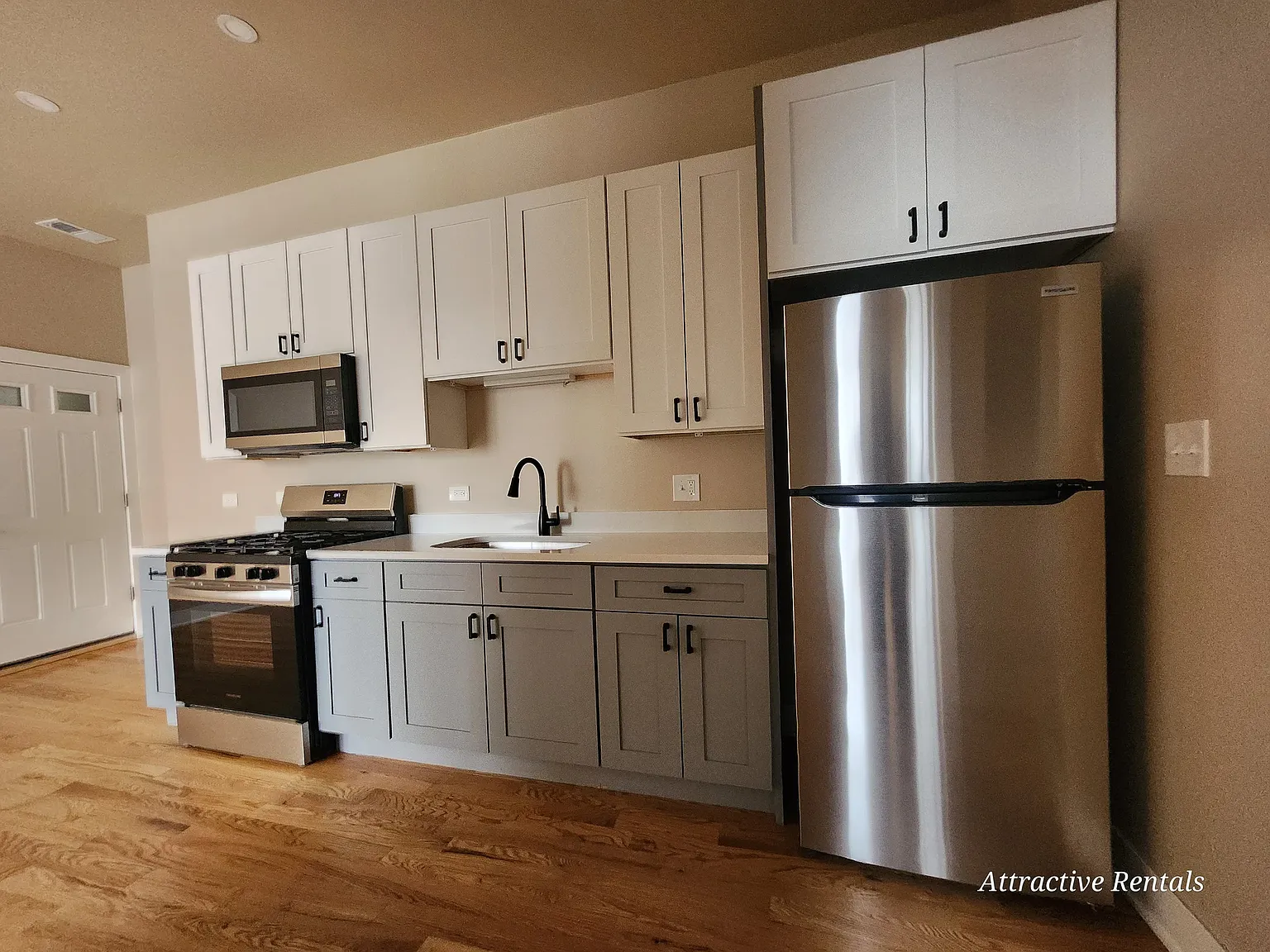2 bed, $1,600 — Photo 4