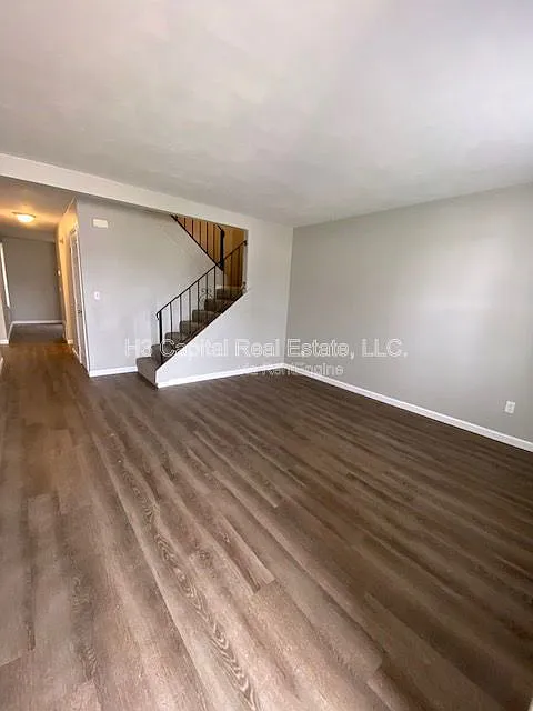 Building Photo - 108 Sunnyside St #A