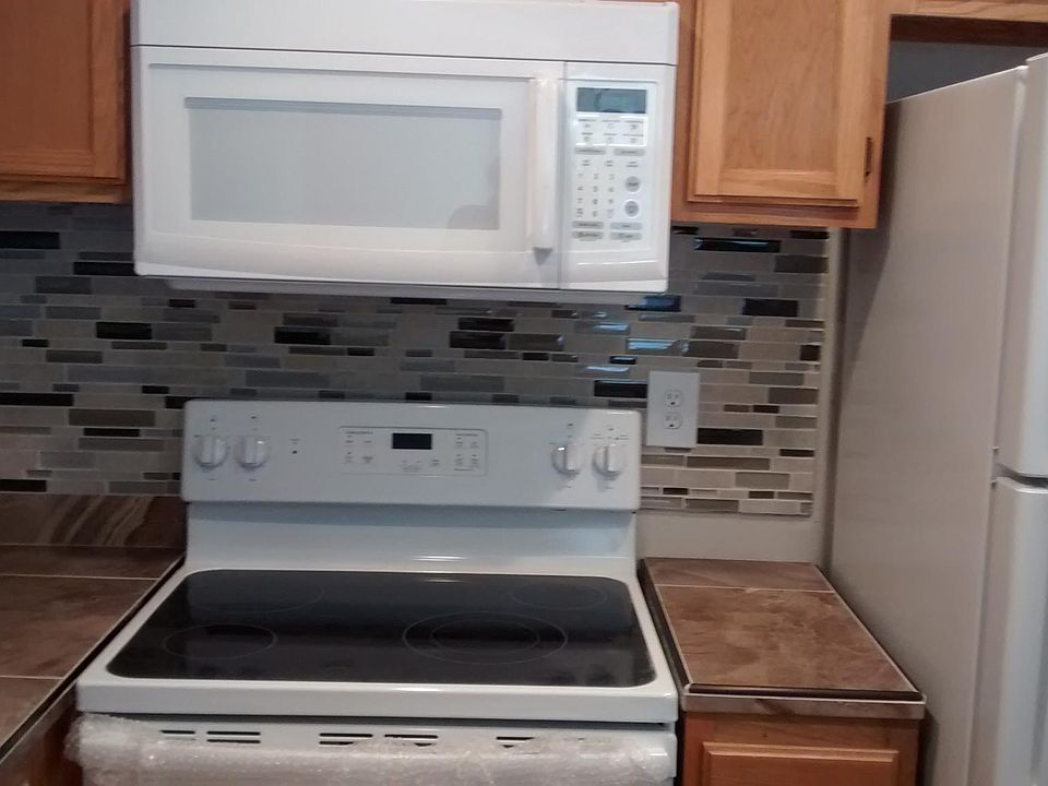 Kitchen - Range View