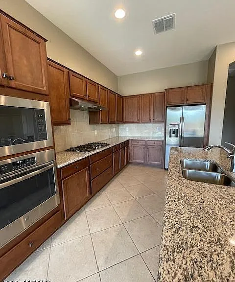 4511 E Jones St — Photo 20