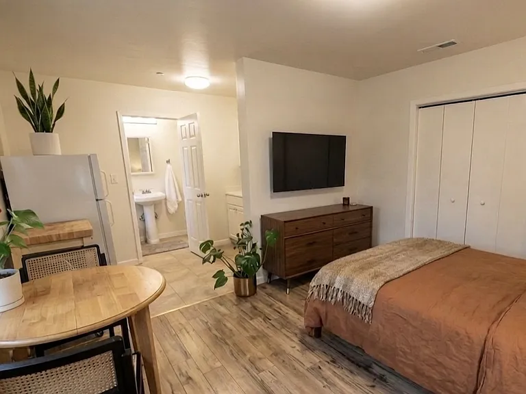 3134 Broderick St #A — Photo 2