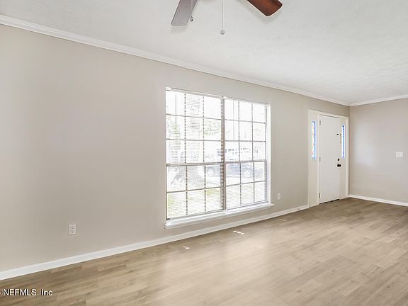 3rd image of 11569 W WEST RIDE Drive