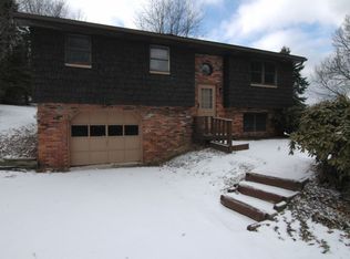276 McCleary Rd, Hookstown, PA 15050