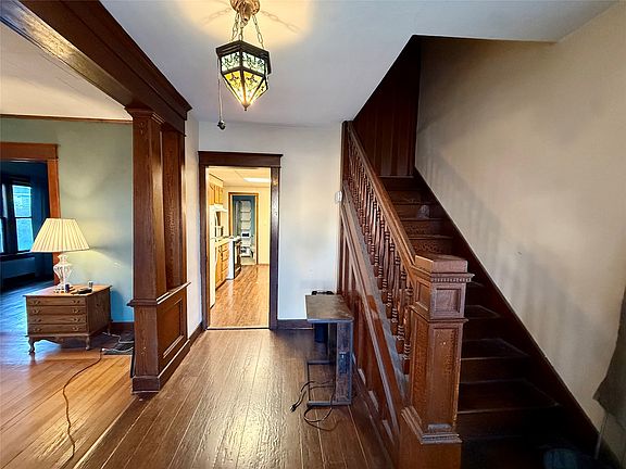 2nd image of 327 Odell Ave