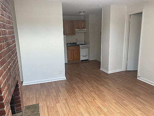 4th image of 346 E 19th St APT 3A