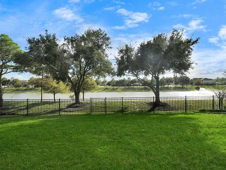 18631 Fairmont Springs Ct — Photo 11
