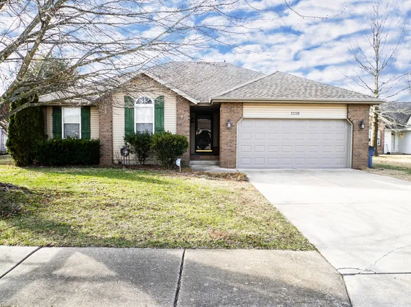 1110 W Thorngate Drive, Ozark, MO 65721