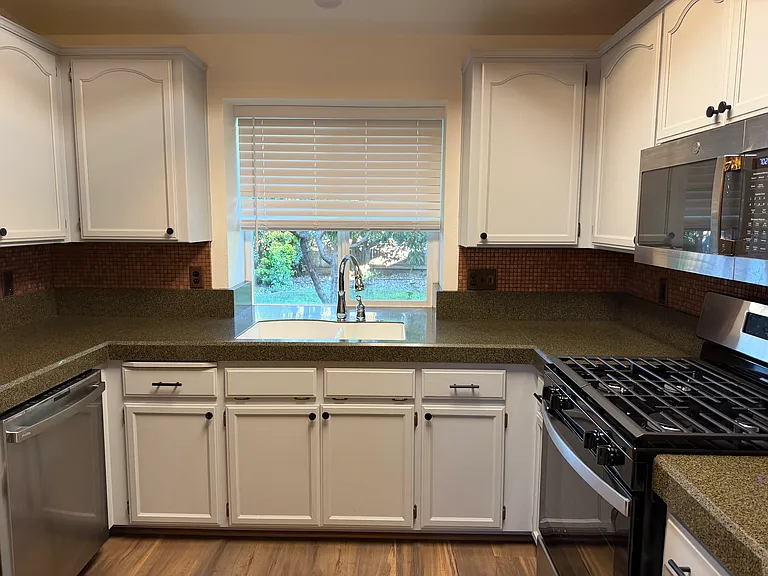 241 Windrose Ct — Photo 16