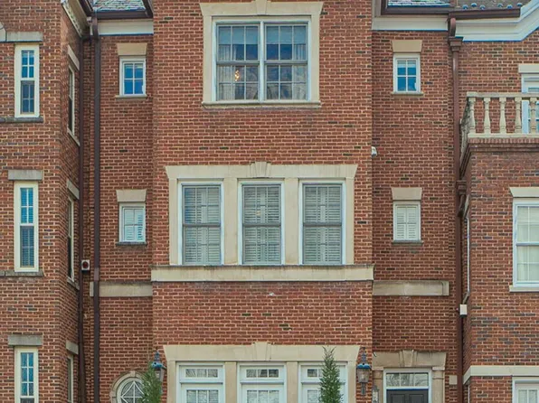 3528 Reservoir Rd NW, Washington, DC 20007