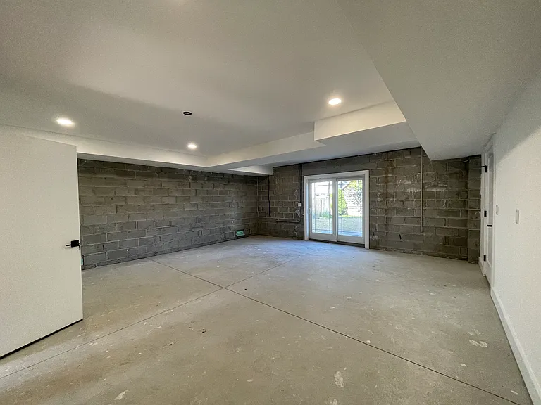 404 Boston Ave — Photo 31