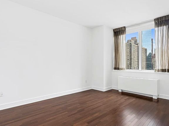 4th image of 120 Riverside Blvd APT 16J