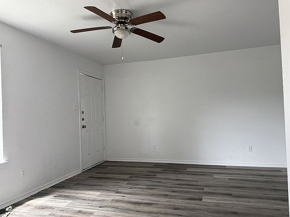 5th image of 1604 Benttree Dr APT B