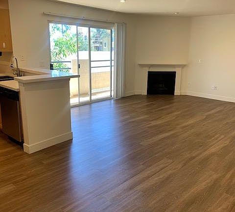 4th image of 1826 Butler Ave APT 103