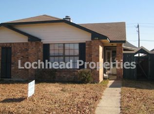 1100 Old Barn Ln, Mesquite, TX 75149