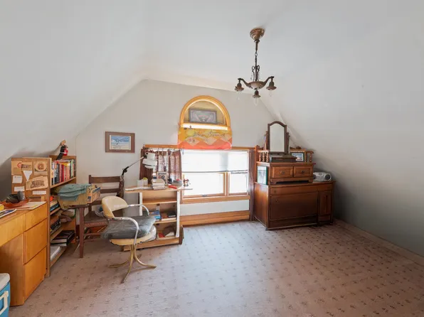 17 East 39th Street image 23 of 33