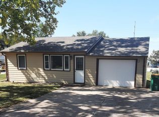 3317 N 6th Ave, Sioux Falls, SD 57104