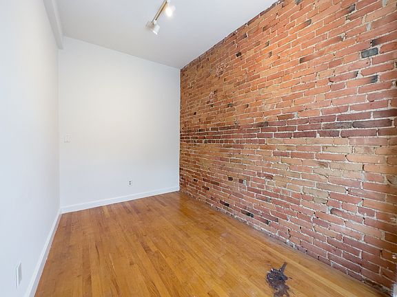 5th image of 103 Cedar St Floor 2