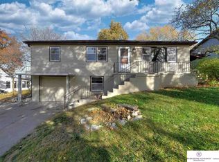 2102 Avery Rd, Bellevue, NE 68005