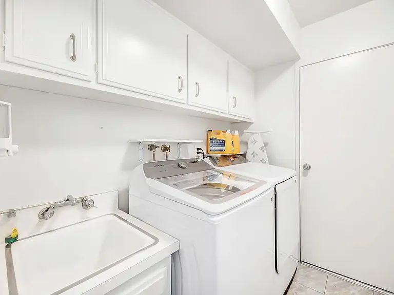 24471 Spartan St — Photo 13