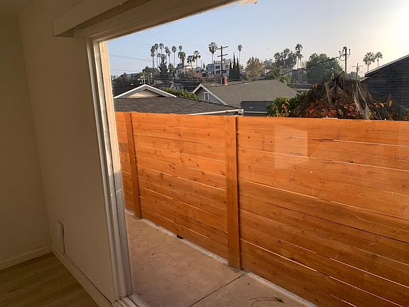 5th image of 1633 Micheltorena St