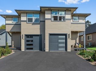 1726 SW 27th St, Redmond, OR 97756