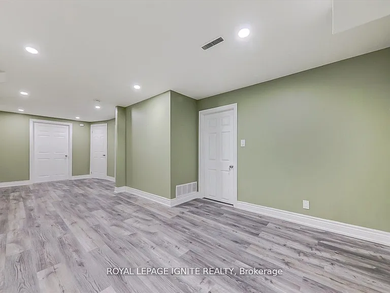 38 Loradeen Cres #BASEMENT — Photo 10