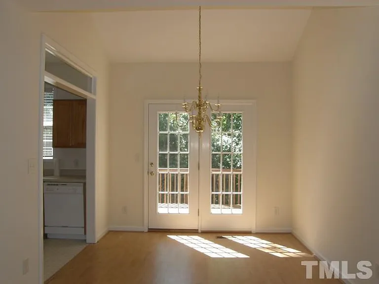 2709 Alder Ridge Ln — Photo 3