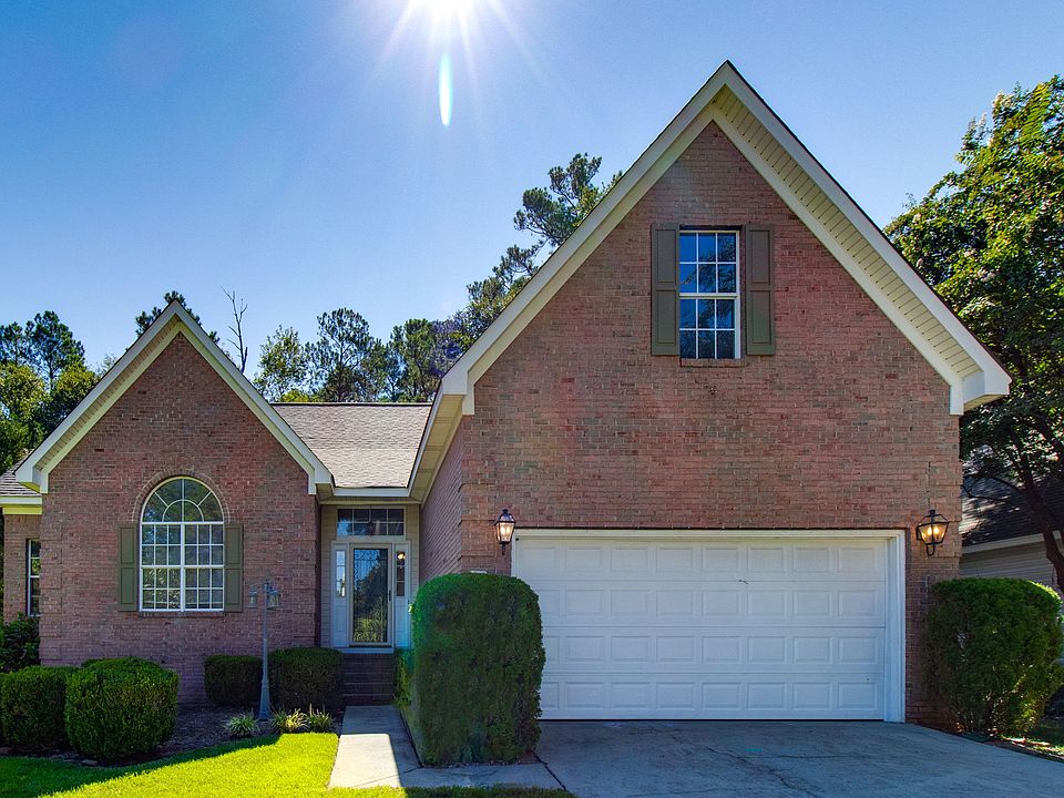Front picture of home