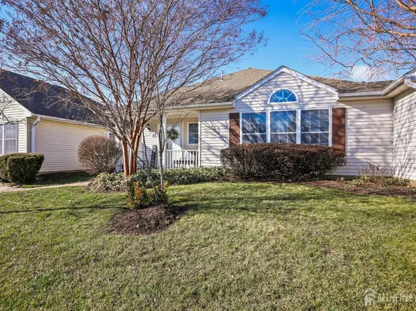 114 Waterside Blvd, Monroe Township, NJ 08831