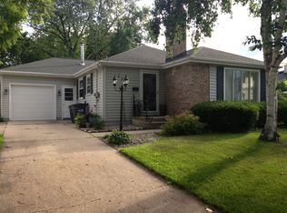 112 E Mission Rd, Green Bay, WI 54301