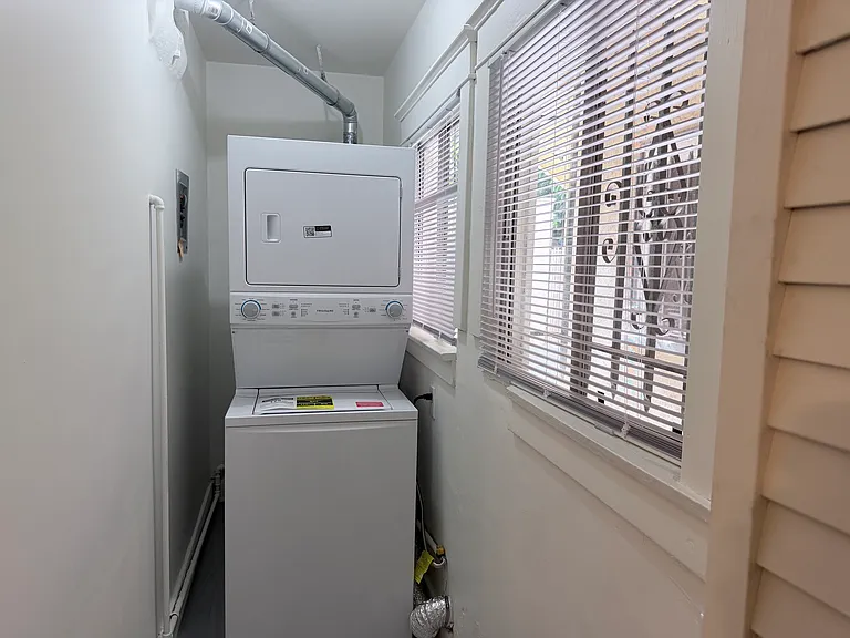 1842 N Mariposa Ave #1844 — Photo 21