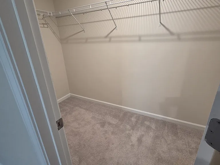 1537 Woodhouse Dr — Photo 17