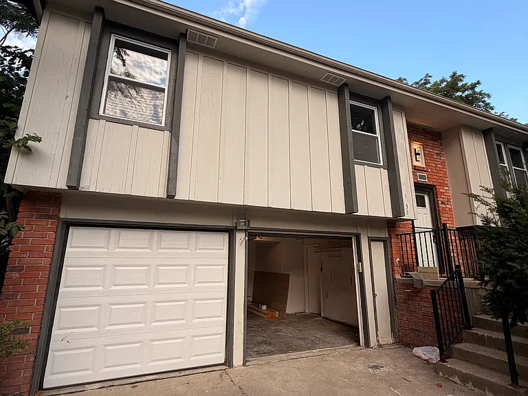 1632 S Kenwood St — Photo 14