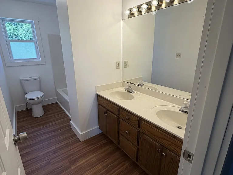 721 Wayland Dr — Photo 27