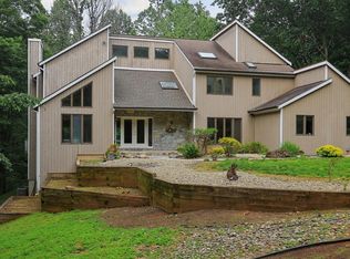 17 Adams Rd, Martinsville, NJ 08836