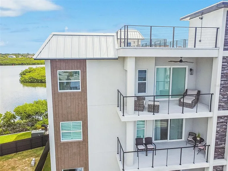19505 Gulf Blvd #404 — Photo 3