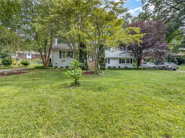 2105 Mimosa Dr, Greensboro, NC 27403