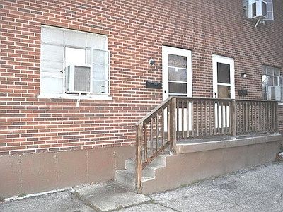2nd image of 3858 Zinsle Ave APT 4
