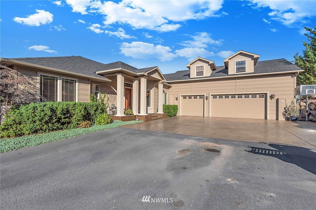 849 Briarwood Drive, East Wenatchee, WA 98802 Zillow