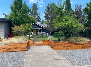 1050 NW Ogden Ave, Bend, OR 97703
