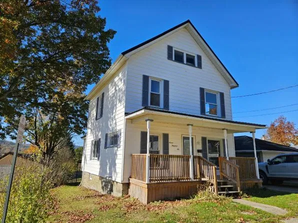 706 Cornplanter Ave #6, Warren, PA 16365